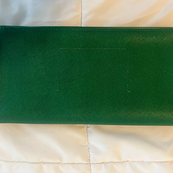 Kate Spade Kiki Clutch (this is the full size clutch, not the wristlet!!!) - Picture 2 of 4